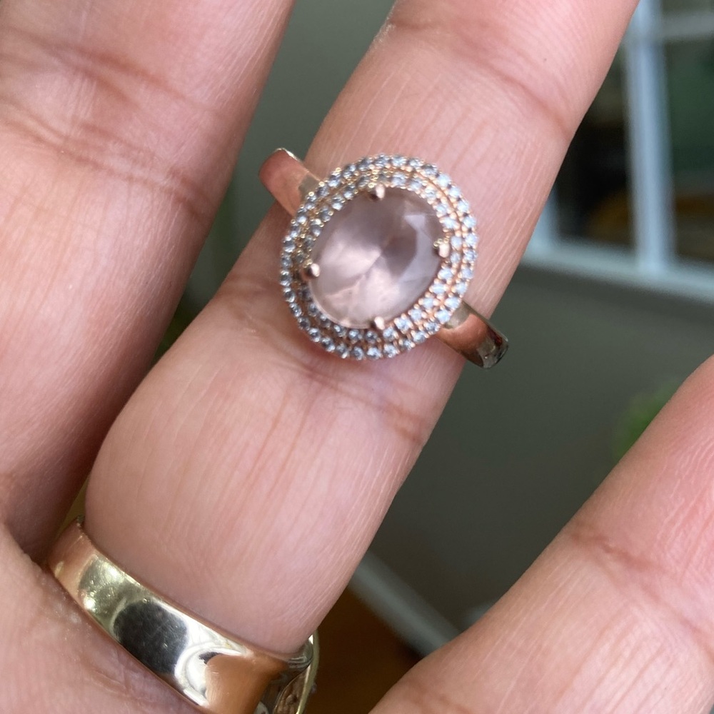 SOLD ✅.  14k Gold Oval Morganite and diamond Halo Ring - Picture 4 of 13